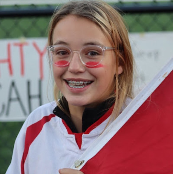 Meet your Posher, Olivia - Picture 1 of 1